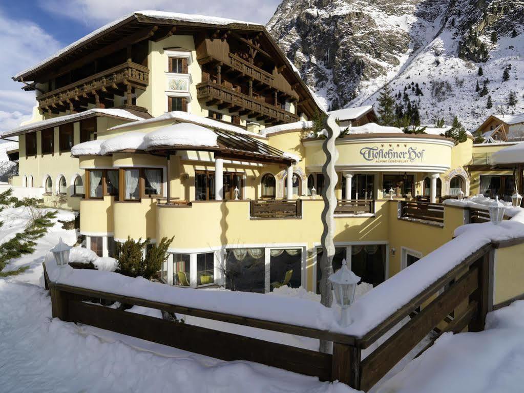 Tieflehner Hof Pitztalhaus Hotel Sankt Leonhard im Pitztal Exterior photo